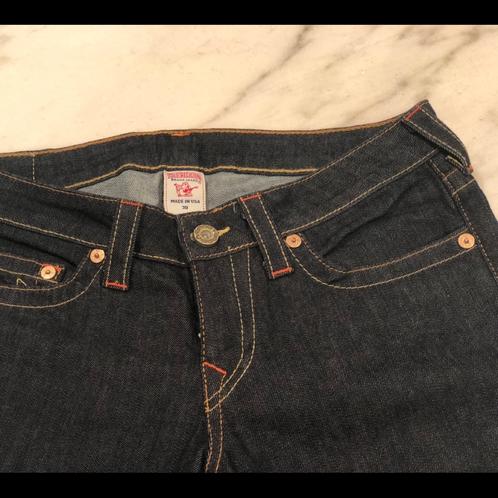 True Religion Skinny Jeans! 98% cotton 2% spandex - Picture 3 of 10